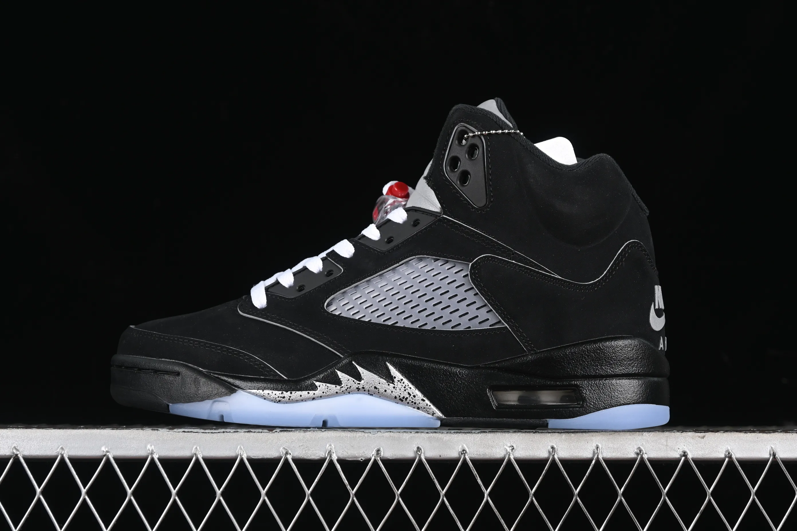 All categories Air Jordan Jordan series basketball shoes Air Jordan 5 pure original version Air Jordan 5 Black "Metallic Reimagined" AJ5 Joe 5 black silver HF3975-001